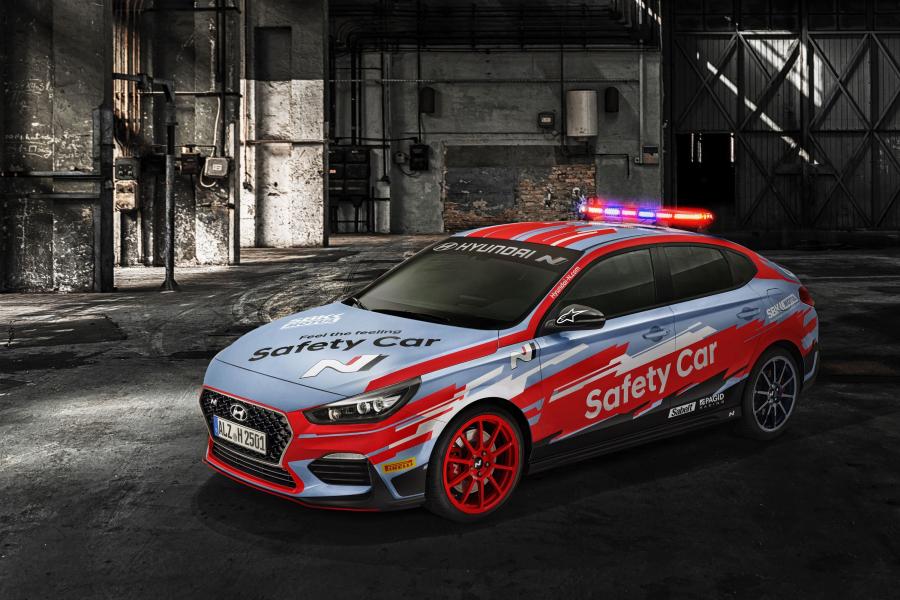  Hyundai i30 Fastback N SBK Safety Car (PD) 2019 года  (фото 1 из 3)